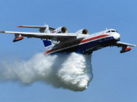самолет-амфибия Бе-200 для тушения пожаров